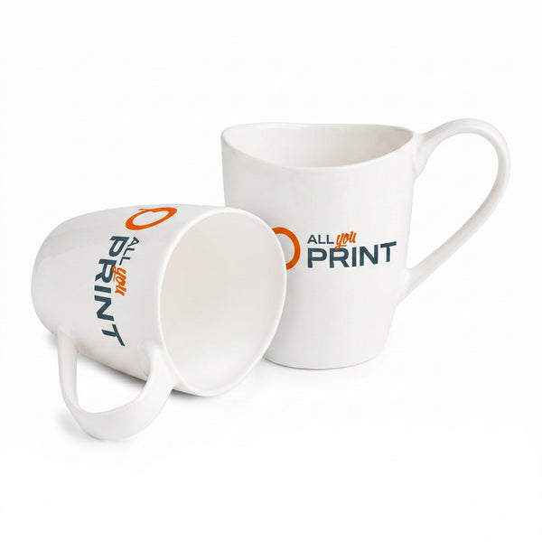Tasses en porcelaine à bord ondulé
